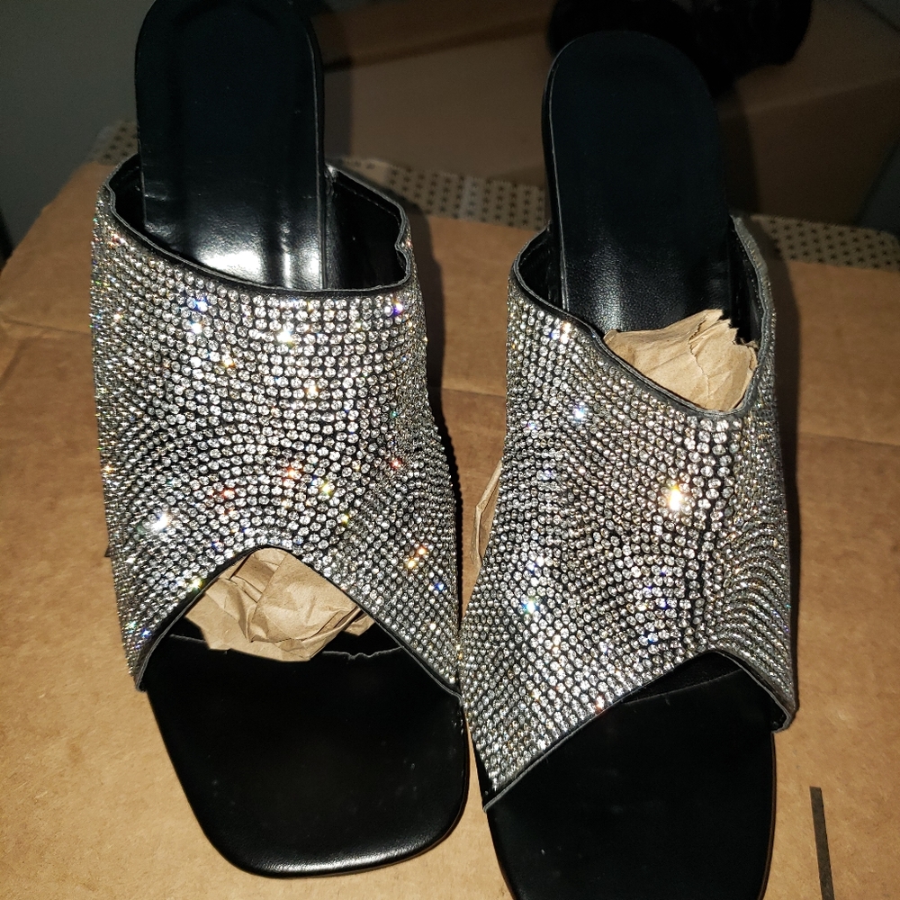 BRAND NEW Rhinestone dress sandal